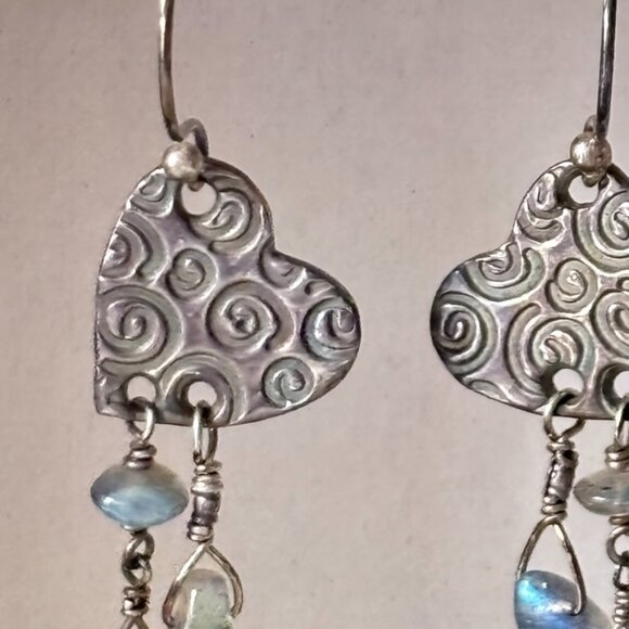 Handmade Earrings Silver Heart with Dangling Tiny Polished Stones - Picture 4 of 6